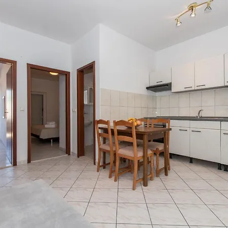 Matko's Oasis A2 By Interhome * Brela