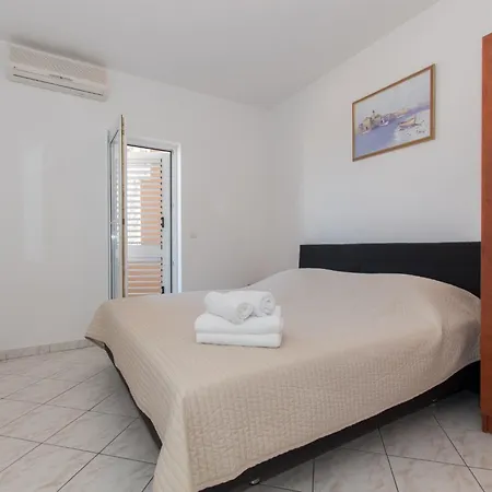Matko's Oasis A2 By Interhome Daire *