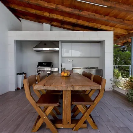 Daire Matko's Oasis A2 By Interhome *