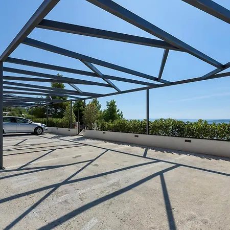 Matko's Oasis A2 By Interhome