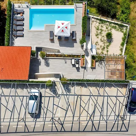 Daire Matko's Oasis A2 By Interhome